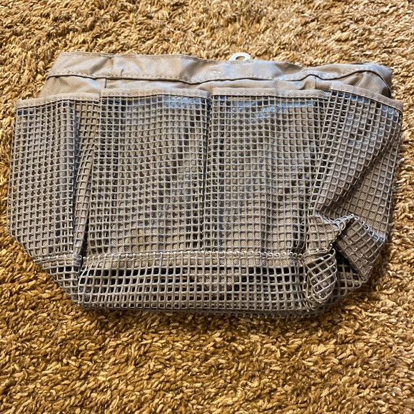 NEW room essentials shower caddy in gray - Picture 5 of 5